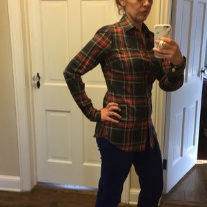 Lightweight plaid button down shirt